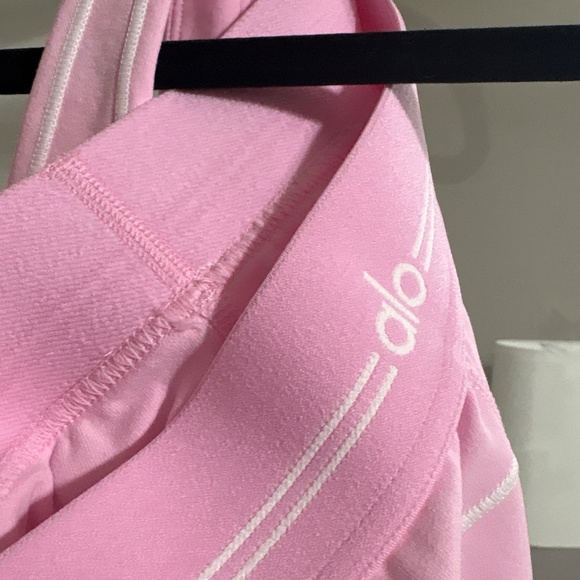 ALO Yoga Airbrush High-Waist Heart Throb Legging + Bra Set Sweet Pink size Small - Picture 8 of 9